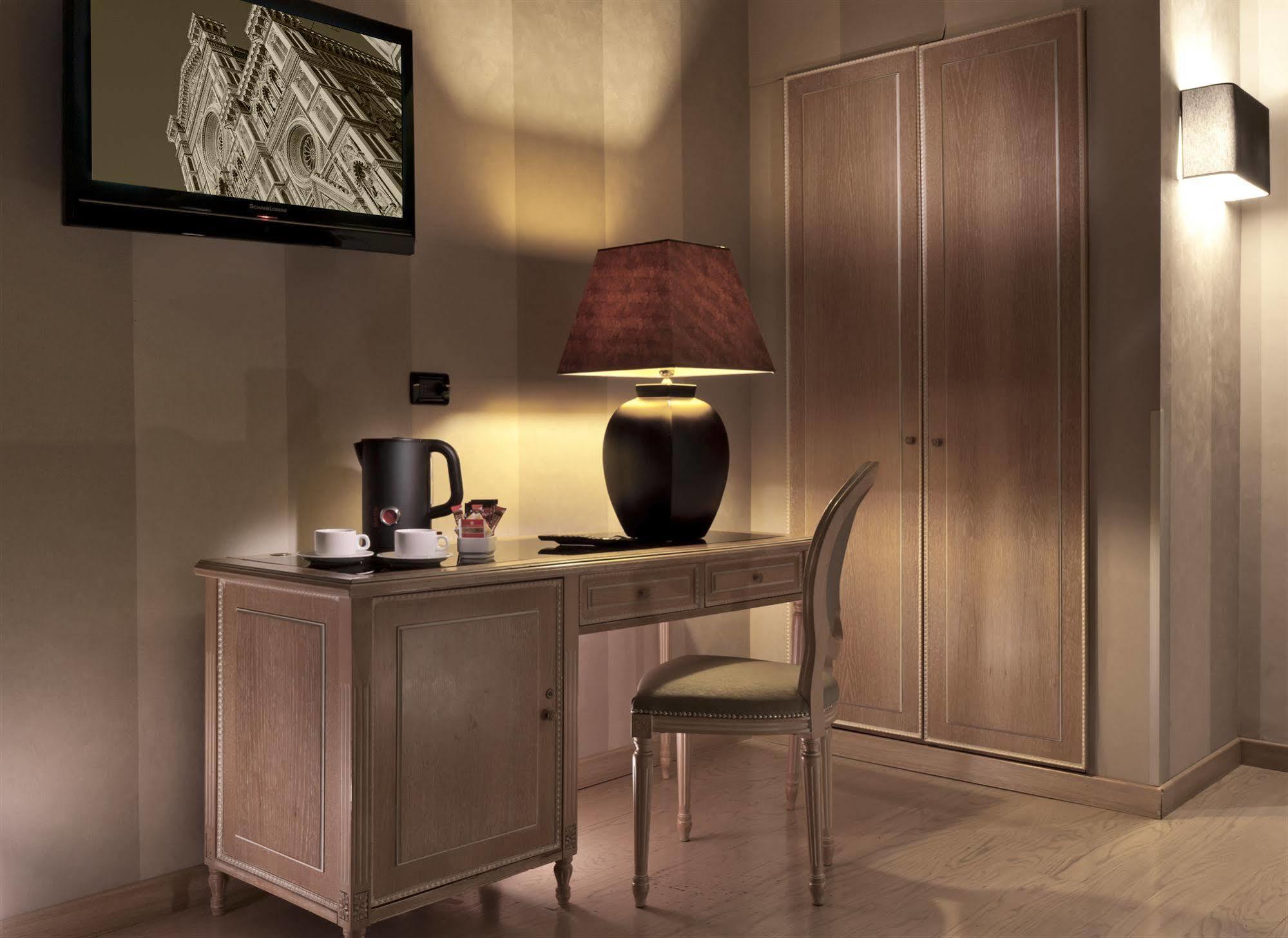 C-Hotels The Style Флоренция Екстериор снимка